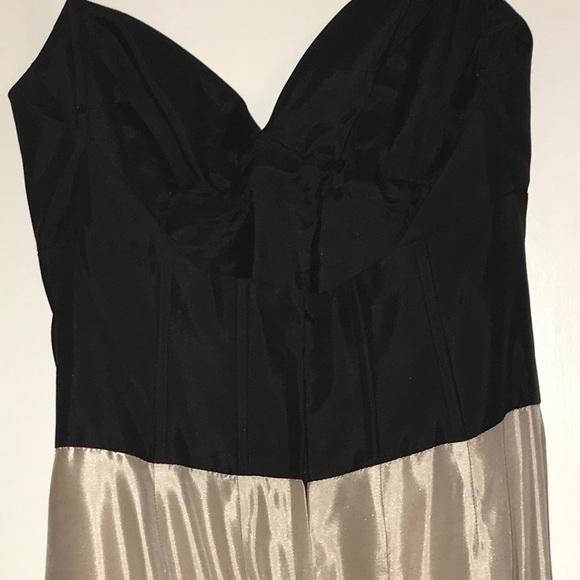 Vintage BCBG Max Azria Formal Dress circa 2001. - Picture 3 of 7